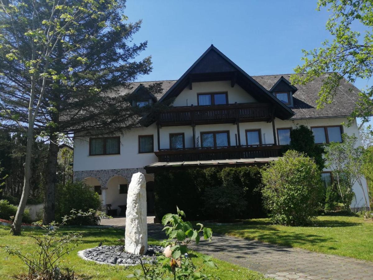 Pension Arkadenhof Fürstenfeld Exteriér fotografie
